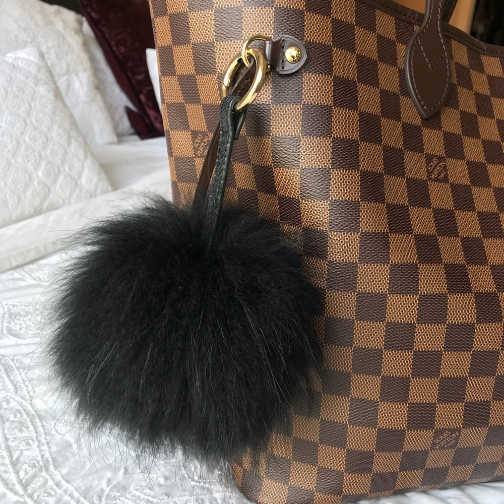 Pouf bag charm